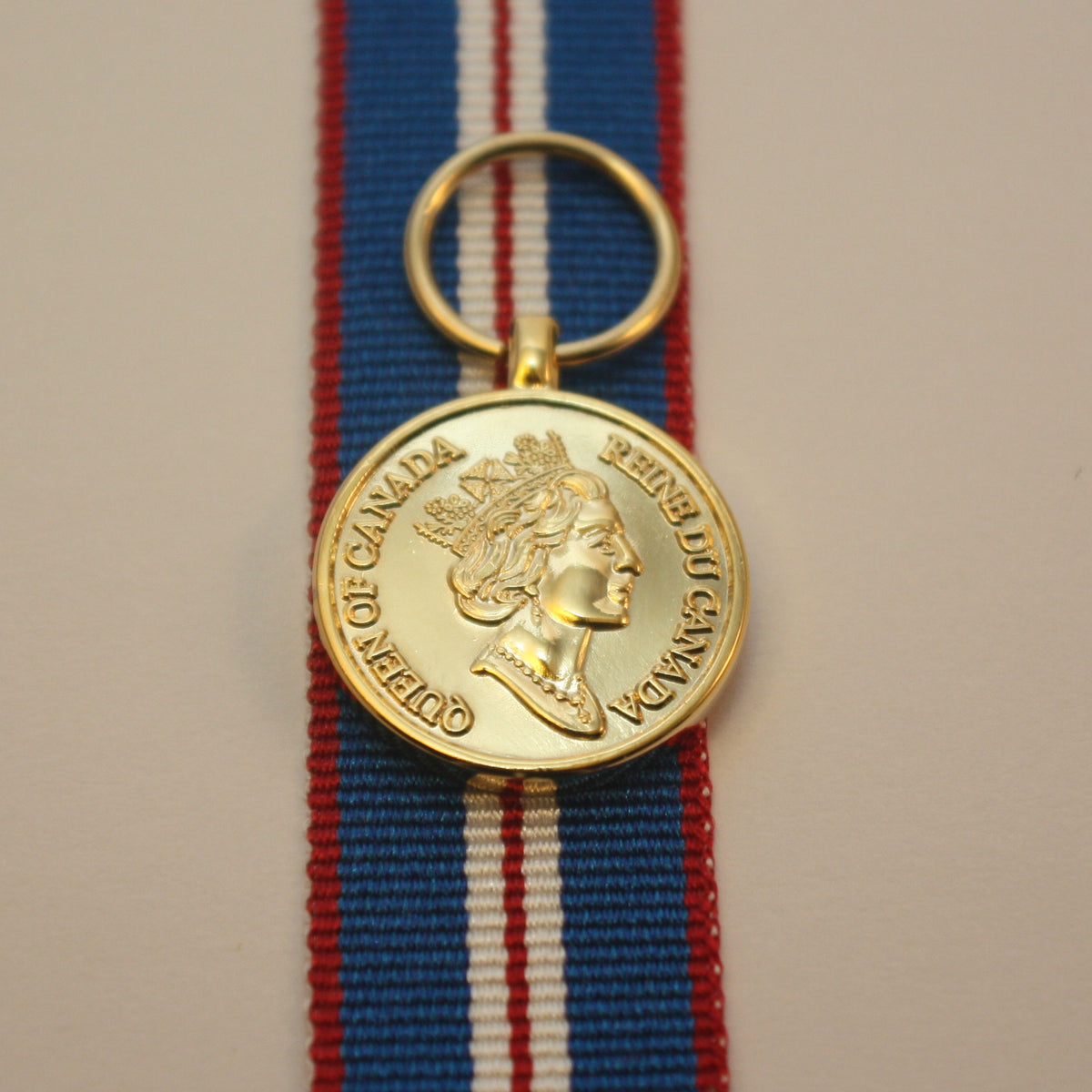 Queen's Canada Gold Jubilee (2002) Medal – Defence Medals Canada