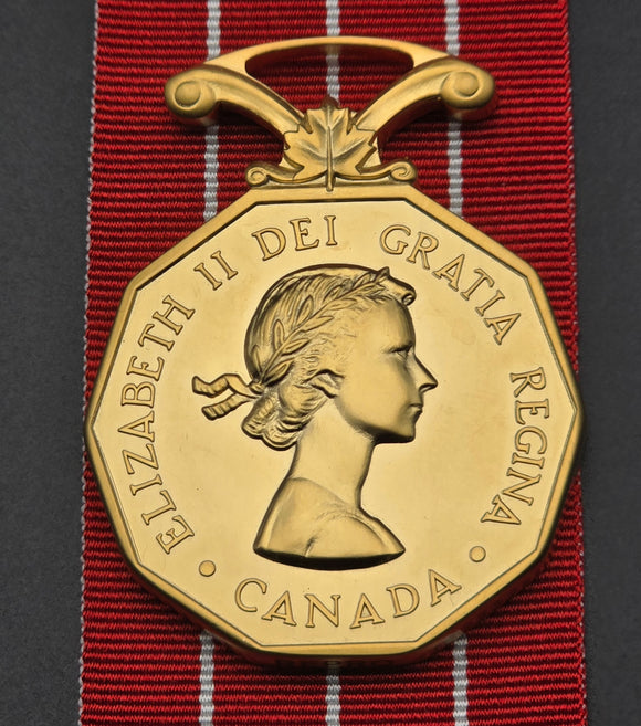 Canadian Forces Decoration (CD), EIIR
