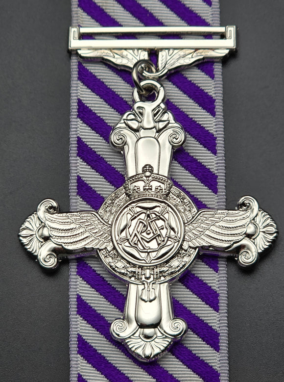 Distinguished Flying Cross (GVI), Reproduction